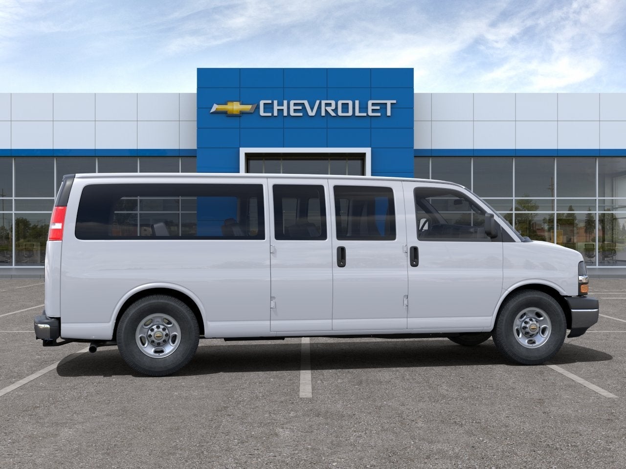 2023 Chevrolet Express Passenger 3500 1LS
